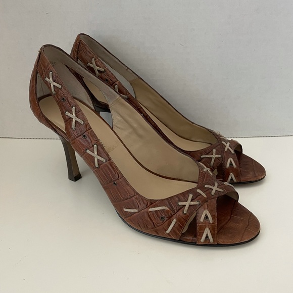 Anne Klein Dark Brown Leather Heels With Stitching, Size 7.5, EUC. - Picture 3 of 6